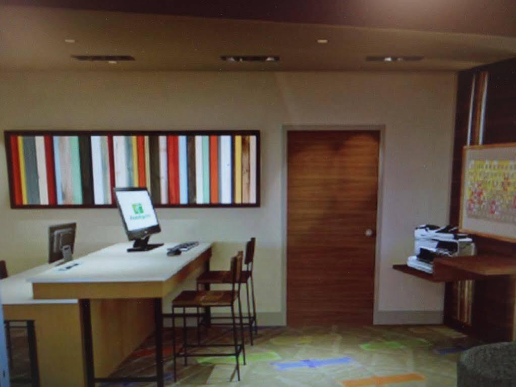 Holiday Inn Express & Suites Monroe By Ihg Bagian luar foto